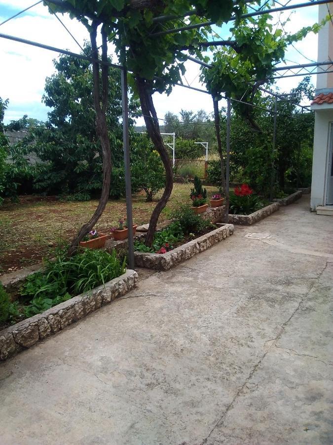 Lanelu Apartman Rogoznica  Ngoại thất bức ảnh